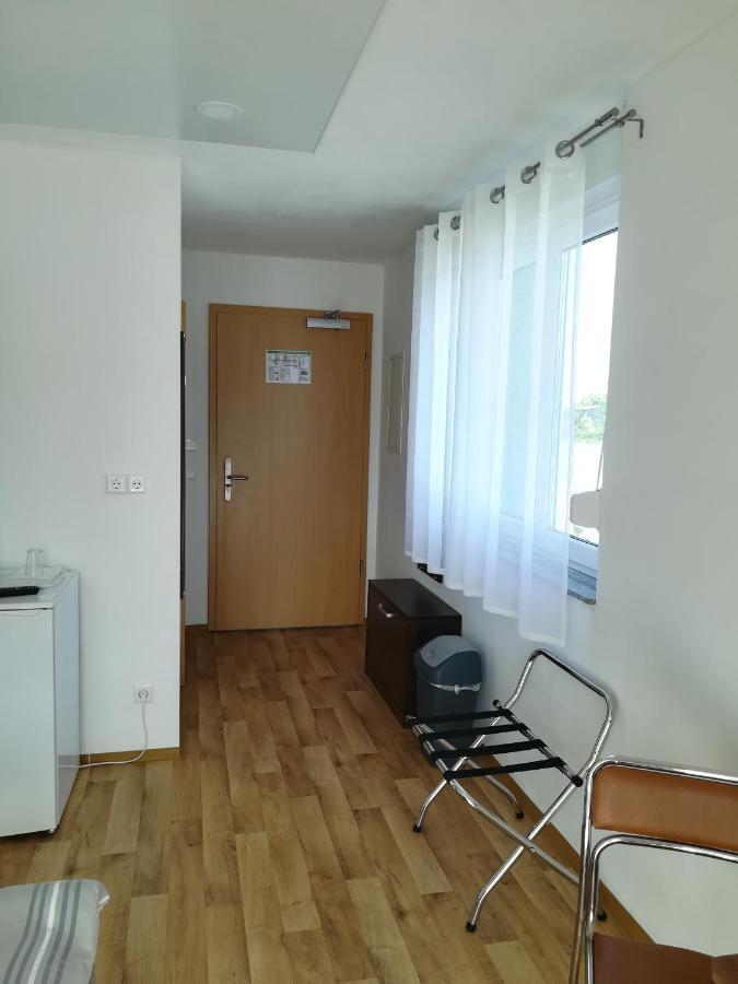 Jura Hotel Нюрнберг Екстер'єр фото